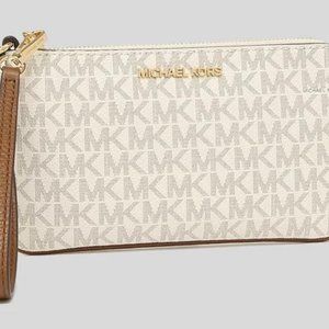 NWT Michael Kors 35F8GTVW3B Jet Set Travel VANILLA Wristlet